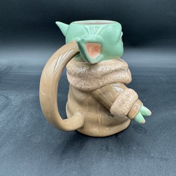 Star Wars Yoda Mug - Picture 4 of 8